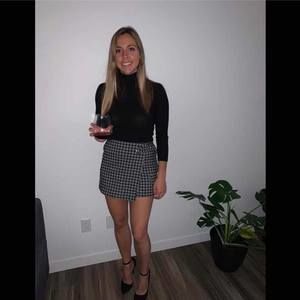 Meet your Posher, Evelyne